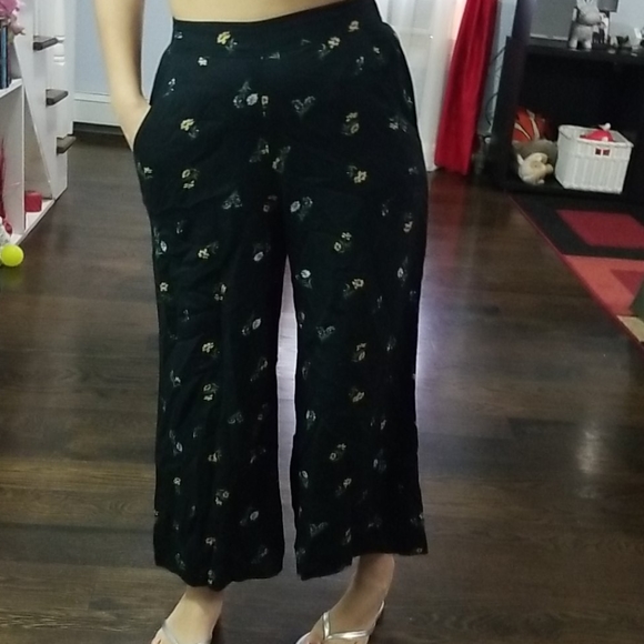 Hollister Cullotes Pants - Picture 7 of 7